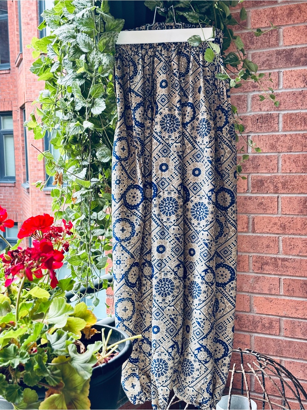 TEMPOL Pants Silk Blend Mandala Print Stretch Smocked Waist & Ankles (S) #peace
